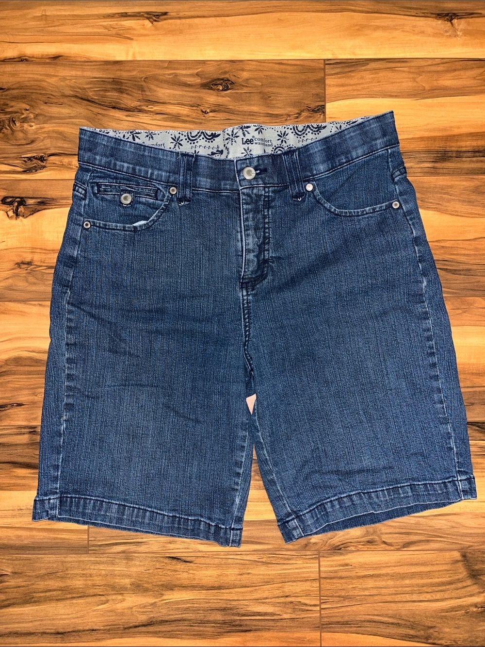 Lee Comfort Waistband Women’s Denim Shorts